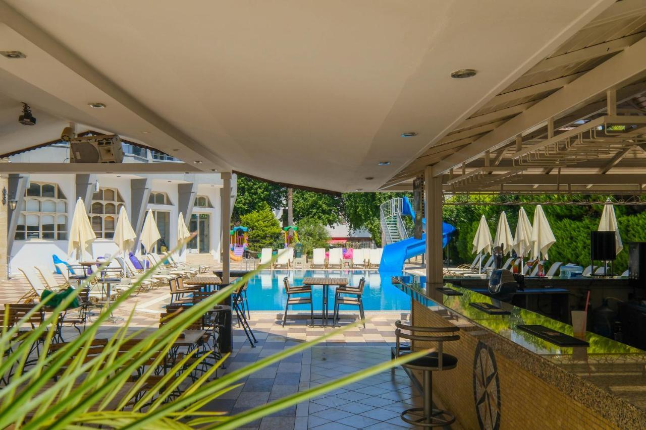 Hotel Club Selen İçmeler Exterior foto